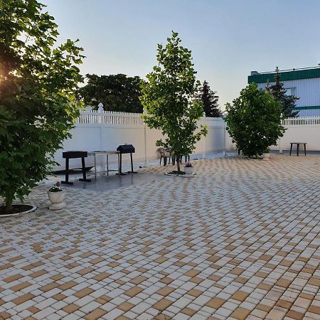 Aleksandriya Hotel Csornomorszk Kültér fotó