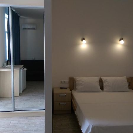 Aleksandriya Hotel Csornomorszk Kültér fotó